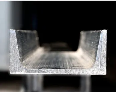 фото Алюминиевый швеллер 40x18x2 мм Д16Т