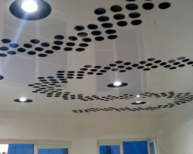 фото Глянцевые натяжные потолки