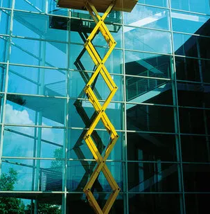 фото Ножничные электрические подъемники Haulotte Compact 12 в аренду