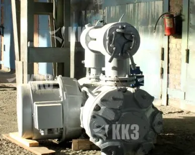 фото Компрессор сухой поршневой промышленный угловой