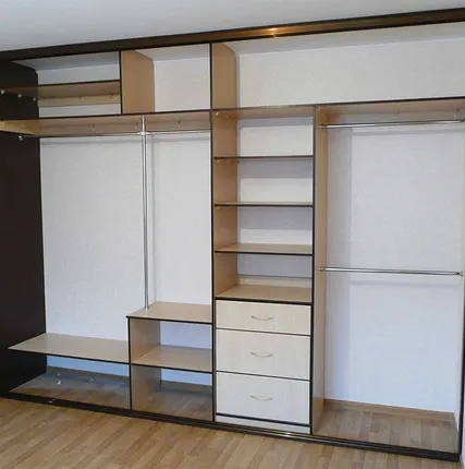 Фото №0 Установка 1-створчетых невстроенных шкафов