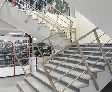 фото Перила и ограждения из нержавеющей стали