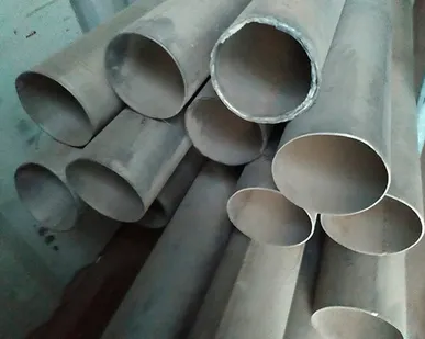 фото Труба титановая сварная