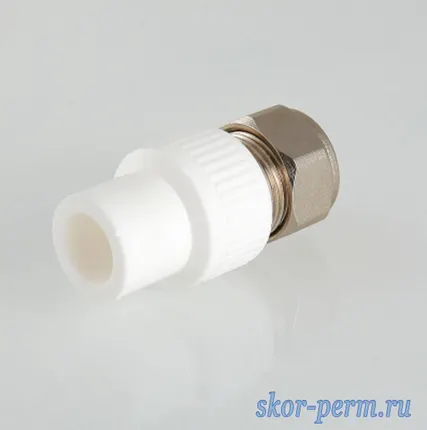 Фото №1 Муфта 20 PPRC х 16 цанга