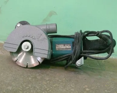 фото Штроборез Бороздодел Makita SG150