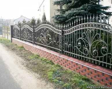 фото Кованый забор