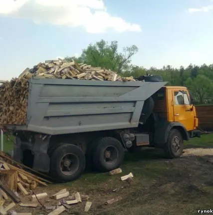 Фото №0 Доставка дров Камаз 7 куб.