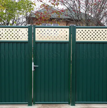 Фото №0 Забор из профнастила