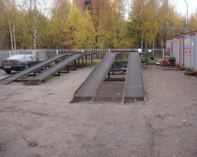 фото Эстакада для ремонта и осмотра автотранспорта.