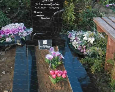 фото Памятники из гранита