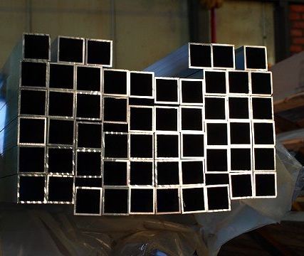 Фото №0 Бокс алюминиевый АД31Т5 40*20*3 длина 6м
