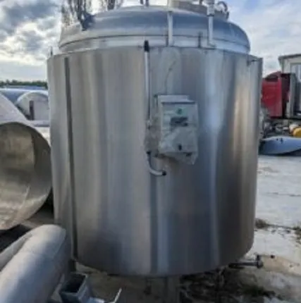 Фото №0 Емкости нержавеющие, объем — 3,6 куб.м., рубашка, термос для пива Б/У в Москве