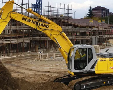 фото АРЕНДА ГУСЕНИЧНОГО ЭКСКАВАТОРА NEW HOLLAND E215BLC