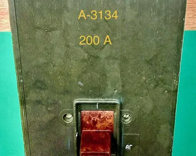 фото Автоматический выключатель А-3134 200А в Москве