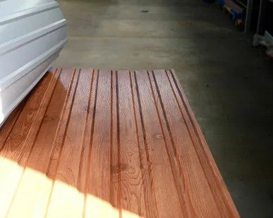 фото Профлист С-10 под дерево / золотой орех / 0.45 мм. - Золотой орех - Глянцевая - с ЛКП - Первый - С-8 - Индивидуальные - Опт (от 100 листов / от 200 м.пог.)