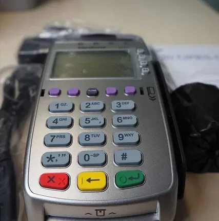 Фото №2 Стационарный POS-терминал Verifone VX520 (Б/У)