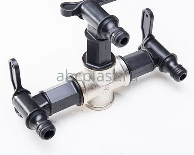 фото Разветвитель от втулки с дюймовой резьбой G3/4&quot; к 3 кранам DN15 Hozelock