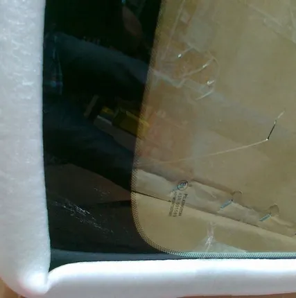 Фото №0 Стекло лобовое