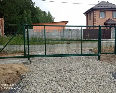 фото Заборы из сетки 3 д