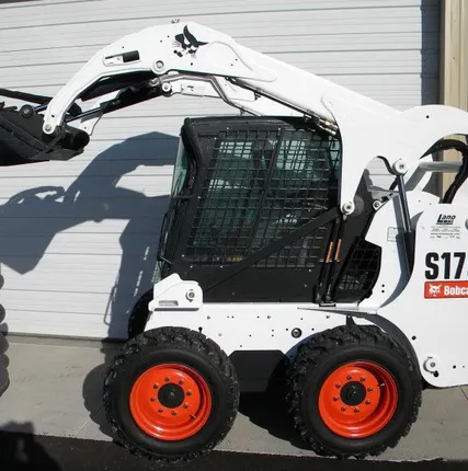 Фото №0 Аренда минипогрузчика Bobcat Бобкэт с буром