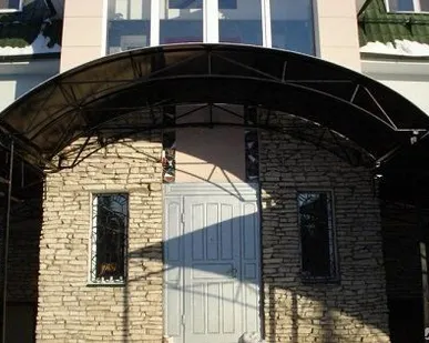 фото Арочные навесы из профильных труб
