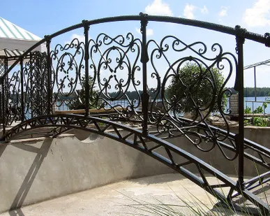 фото Мостик кованый