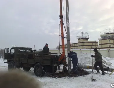 фото Бурение ям под опоры, сваи. столбы, фундамент