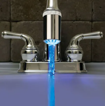 Фото №0 Светодиодная насадка на кран с подсветкой воды Led Alight Jet (3 цвета без