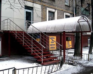 фото Лестница входная на сварном каркасе, сварные работы