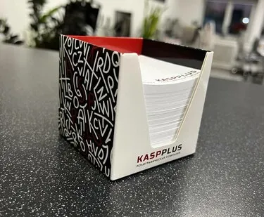 фото Печатаем кубарики и листики для записи с вашим логотипом