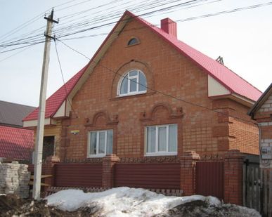 фото Монтаж на фронтонные свесы профлиста