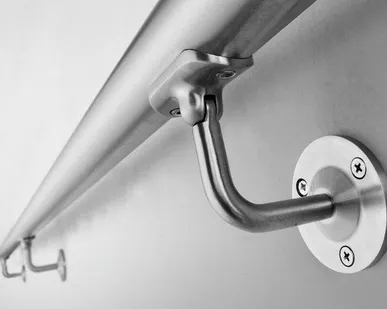 фото Поручни нержавеющие