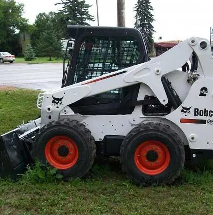 Фото №0 Аренда Универсального Минипогрузчика BOBCAT S650 экскаватор, каток, вилы