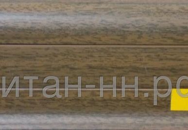 фото Плинтус напольный Идеал 2.5м орех