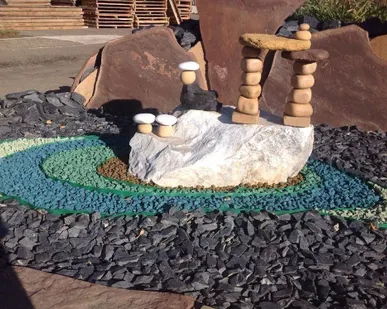 фото Щебень крашенный