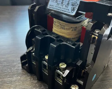 фото Контактор Dil 2-22