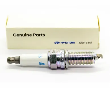 фото HYUNDAI/KIA Свеча зажигания Sportage QL/Sorento UM/K900/Tucson TL/G80/G90/Grandeur/Palisade/Santa Fe DM/TM/Sonata LF (2 4) (SILZKR7E11) иридий 0 8 ор 1884911070