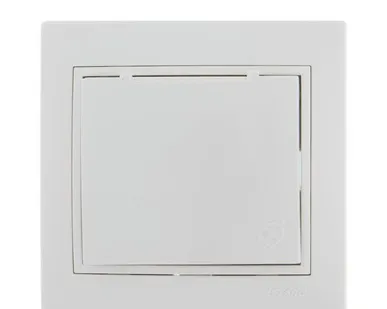 фото Розетка 1-м СП Мира с защ. крышкой керам. с заземл. бел./бел. LEZARD 701-0202-123