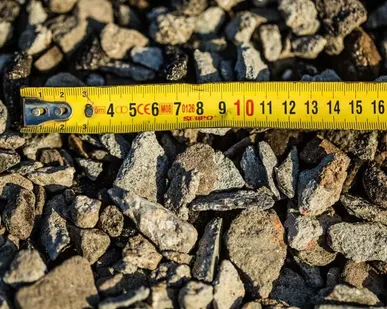 фото Доставка боя бетона и кирпича для дороги, котлована и фундамента куб/тонна за 3 часа