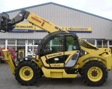 фото New Holland LM1345 Телескопический погрузчик