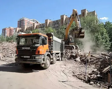 фото Вывоз строительного мусора самосвалами