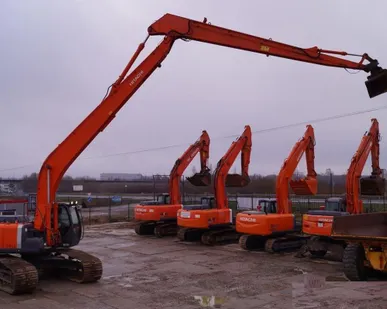 фото Аренда длиннорукого экскаватора Hitachi ZX200 Long Reach