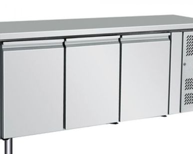 фото Стол с морозильным шкафом Сooleq GN3100BT