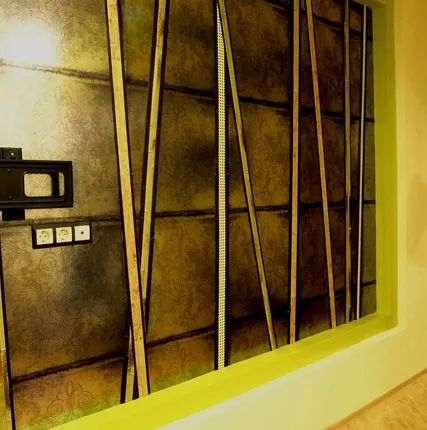 Фото №0 Поклейка обоев