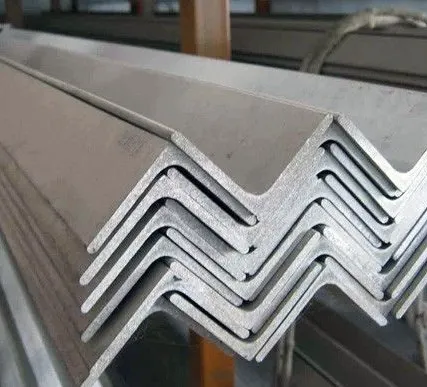 Фото №0 Уголок р/п 63х63х5 09Г2С 09Г2С14 - св 6000 (ГОСТ 19281-89 ЗСМК)