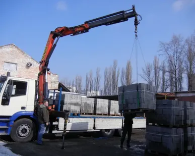 фото Автогидроманипулятор 5т