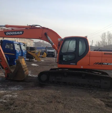 Фото №0 Экскаватор гусеничный DOOSAN DX225LCA, б/у (2014 г., 4200 м.ч.)
