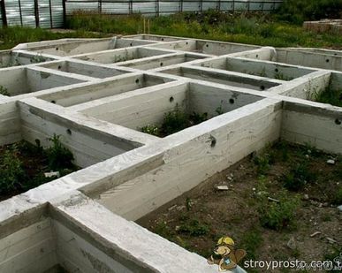 фото Монолитный ленточный фундамент