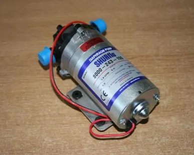 фото Насос 12V для смачивающей системы катков