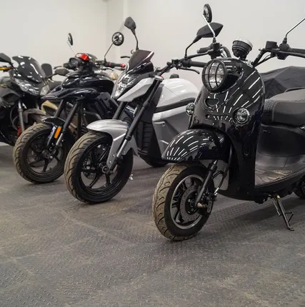 Фото №2 Модульная плитка ПВХ для хозяйственных помещений